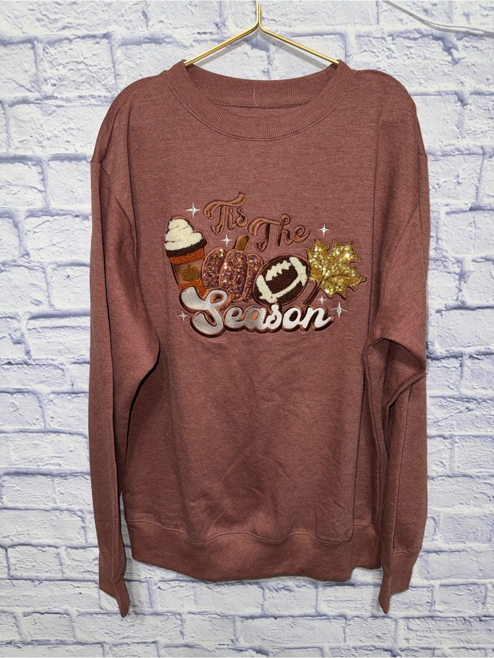 Love in faith Tis the Season fall L sweater oversized
New without tags
Extreme